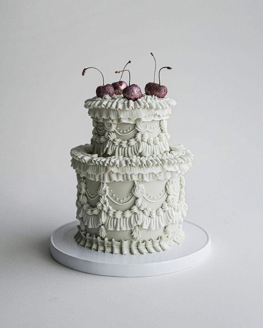 92632 Sweet Lion Heart Kitsch Cake