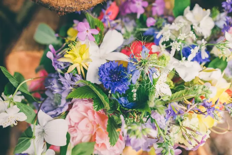 Robtarren Bright Flowers Wedding Trends 2018