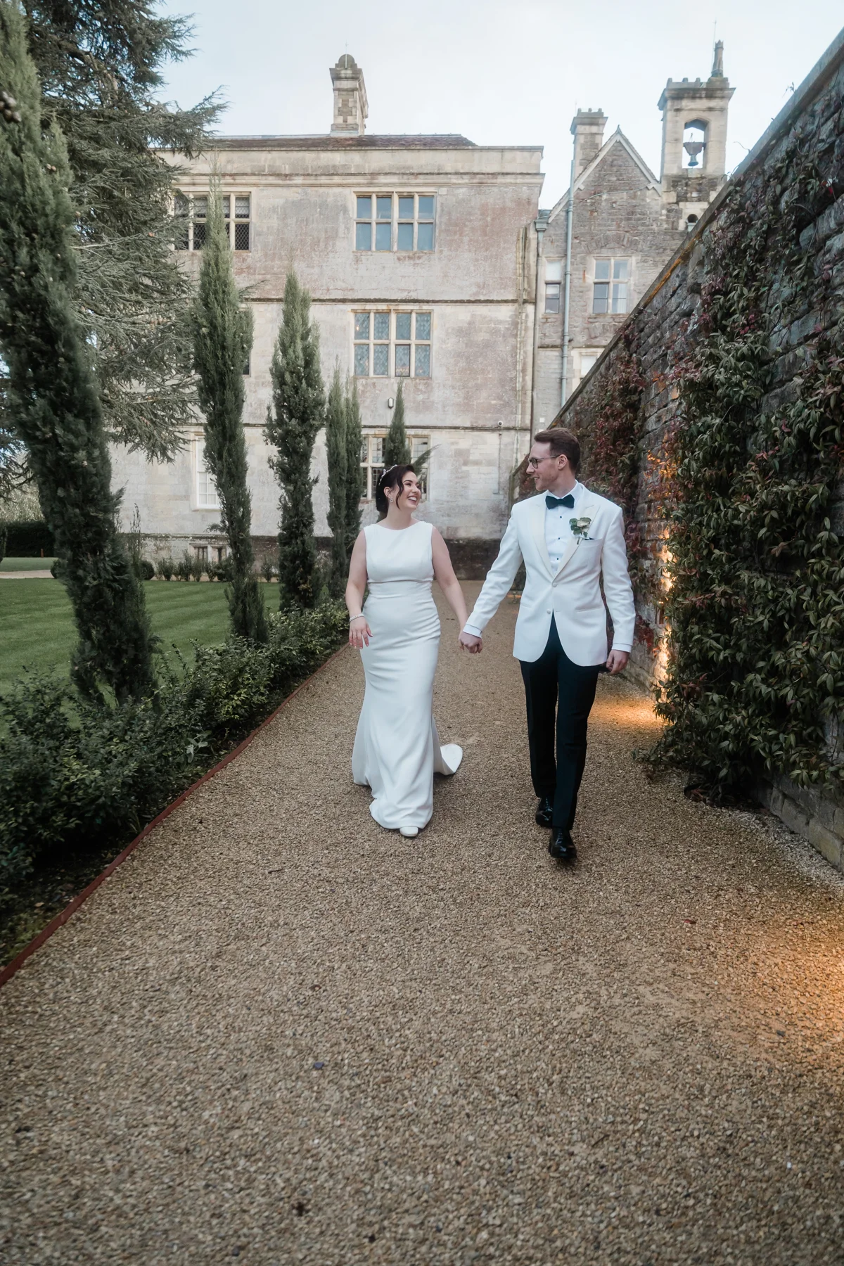 230406Rhianandpaulweddingelmorecourtcopyrightleanacatherinephotography 5279