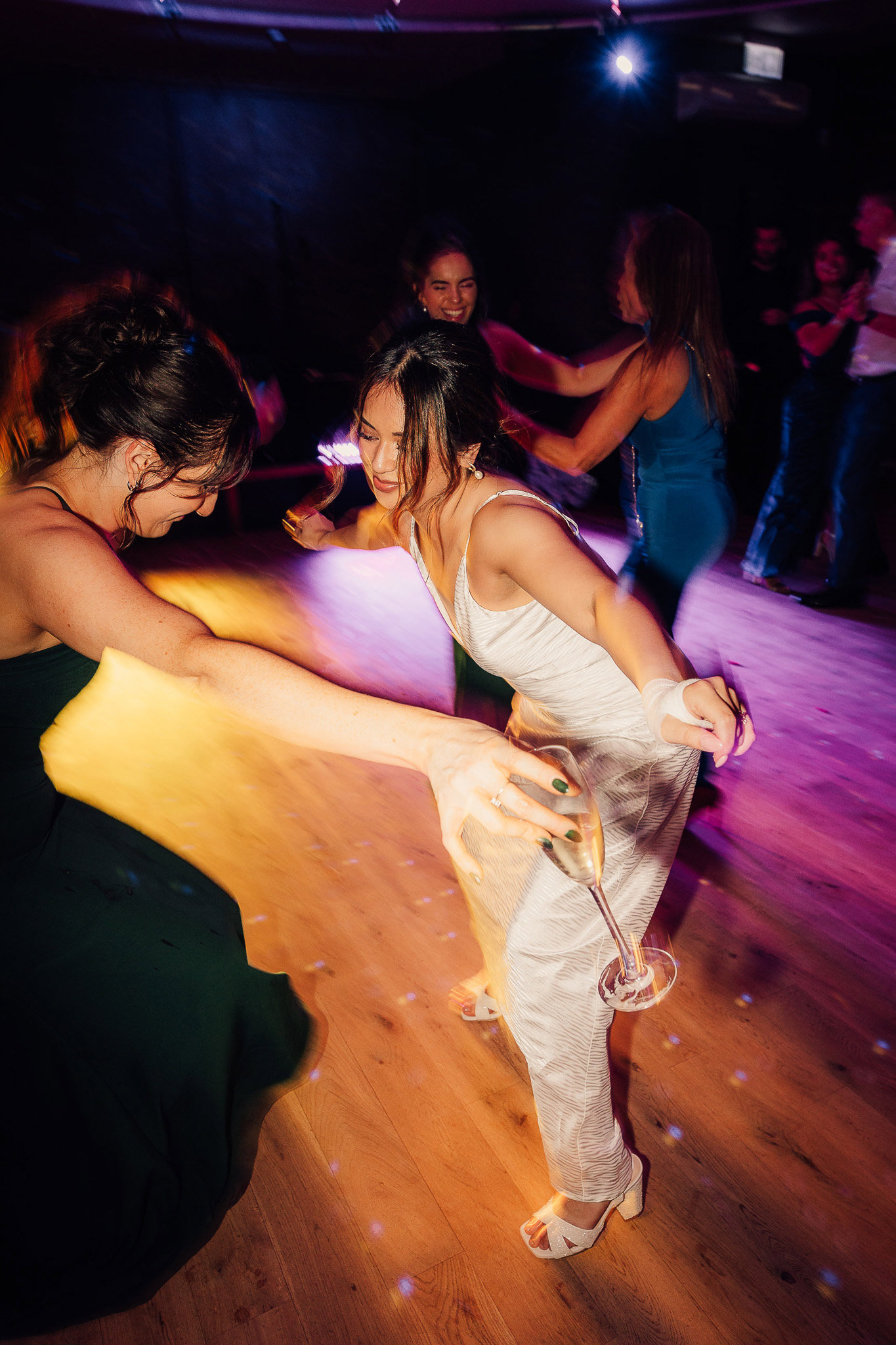 JAMIE & KIM ELMORE COURT Andy Matheson Photography SF 1635