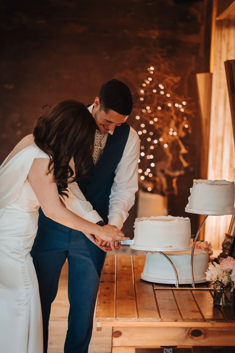 Wedding Cake Cutting