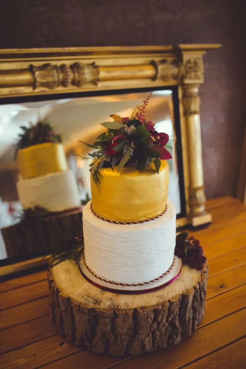 Wedding Cake Gold Homemade