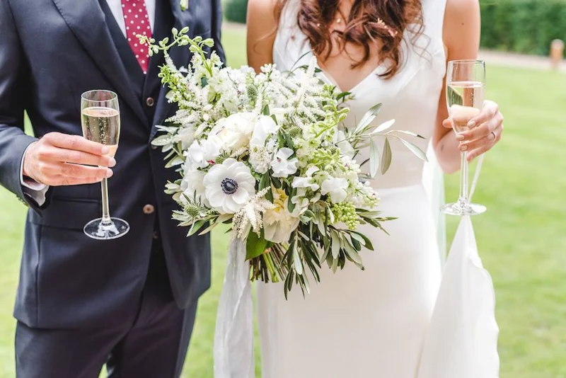 Spring Wedding Flowers White