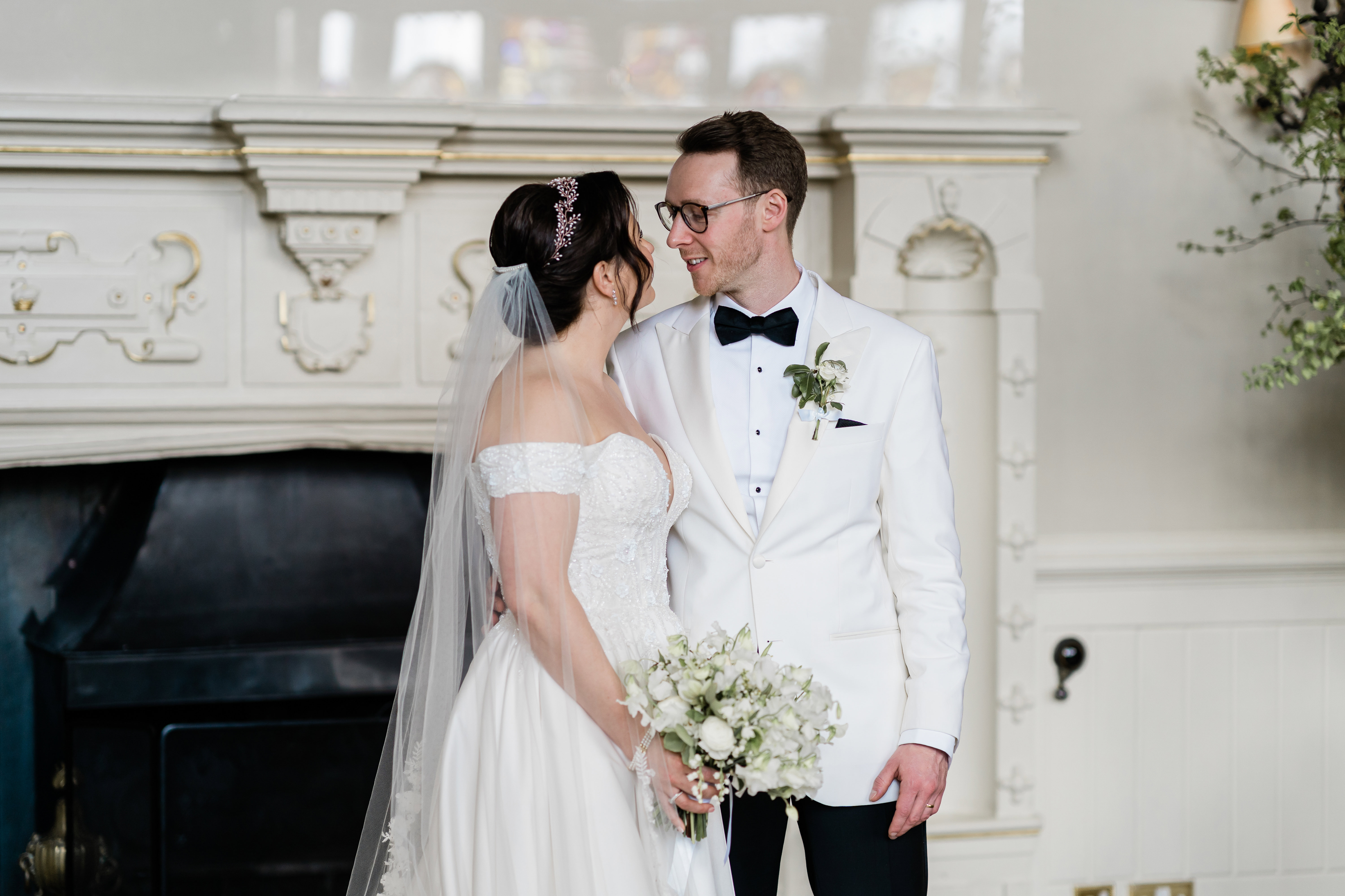 230406Rhianandpaulweddingelmorecourtcopyrightleanacatherinephotography 04757
