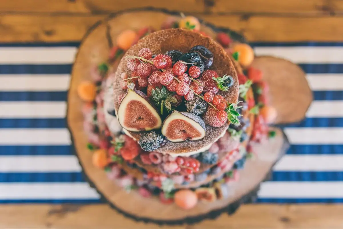 Summer Wedding Cake