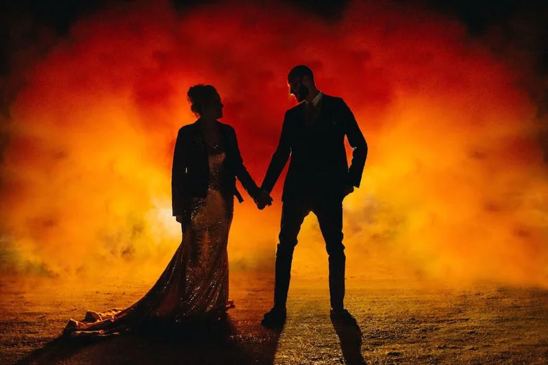 Wedding Photos Smoke Bombs