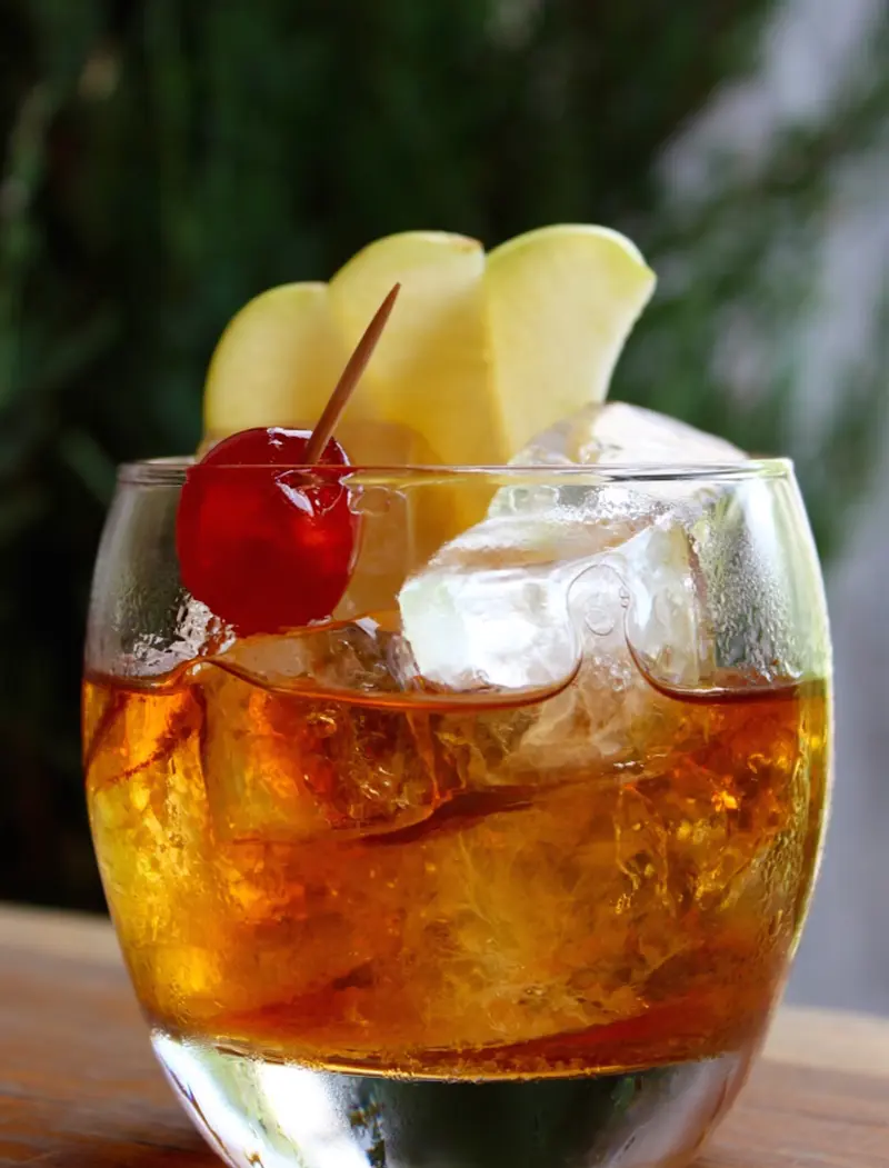 Oldfashioned Cocktail Wedding Bar