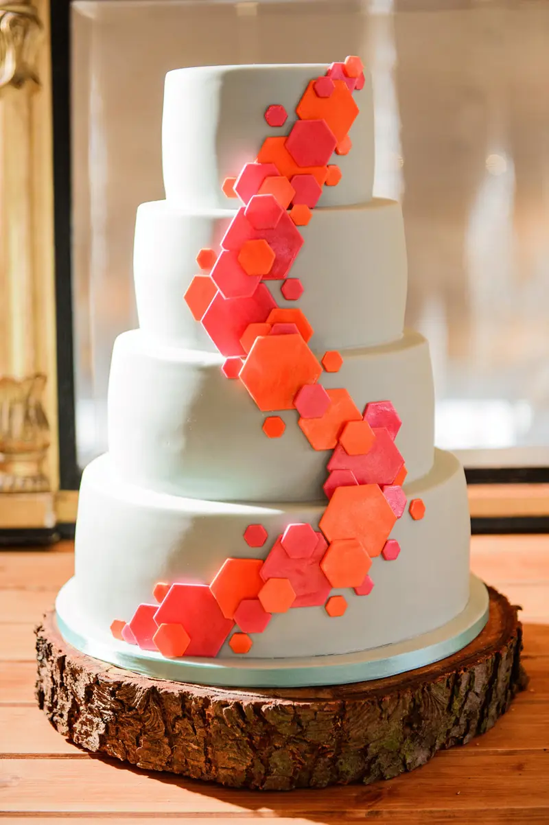 Festival Wedding Cake Colour