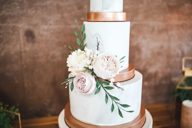 Eve Curtis Rosegold Grey Weddingstyle