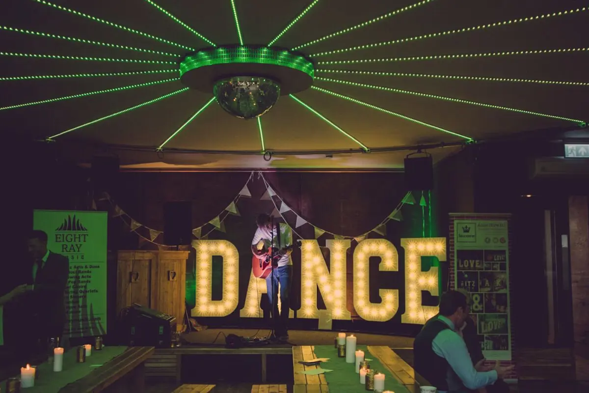 Wedding Musician Dancefloor