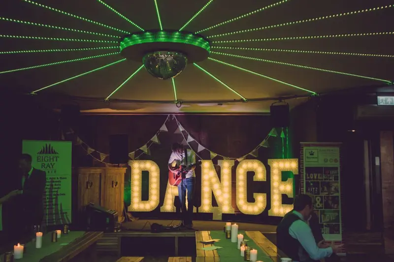 Wedding Musician Dancefloor