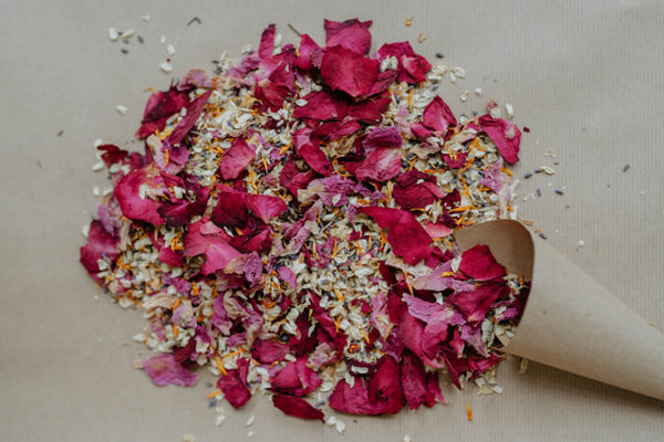 Natural rose petal confetti