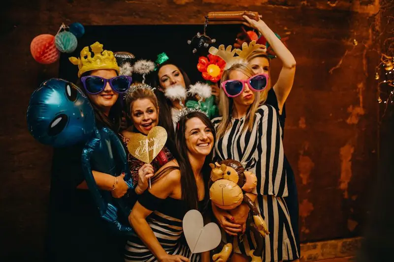 Diy Wedding Photo Booth