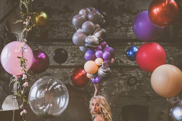 Wedding Balloons Fetti And Bow