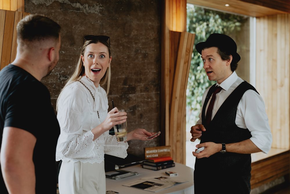 Wedding Magician2