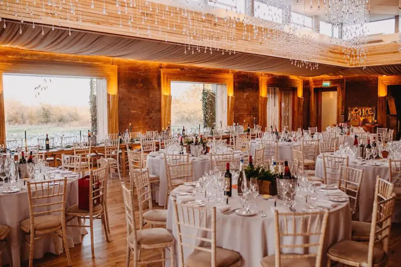 Winter Wedding Style Trends