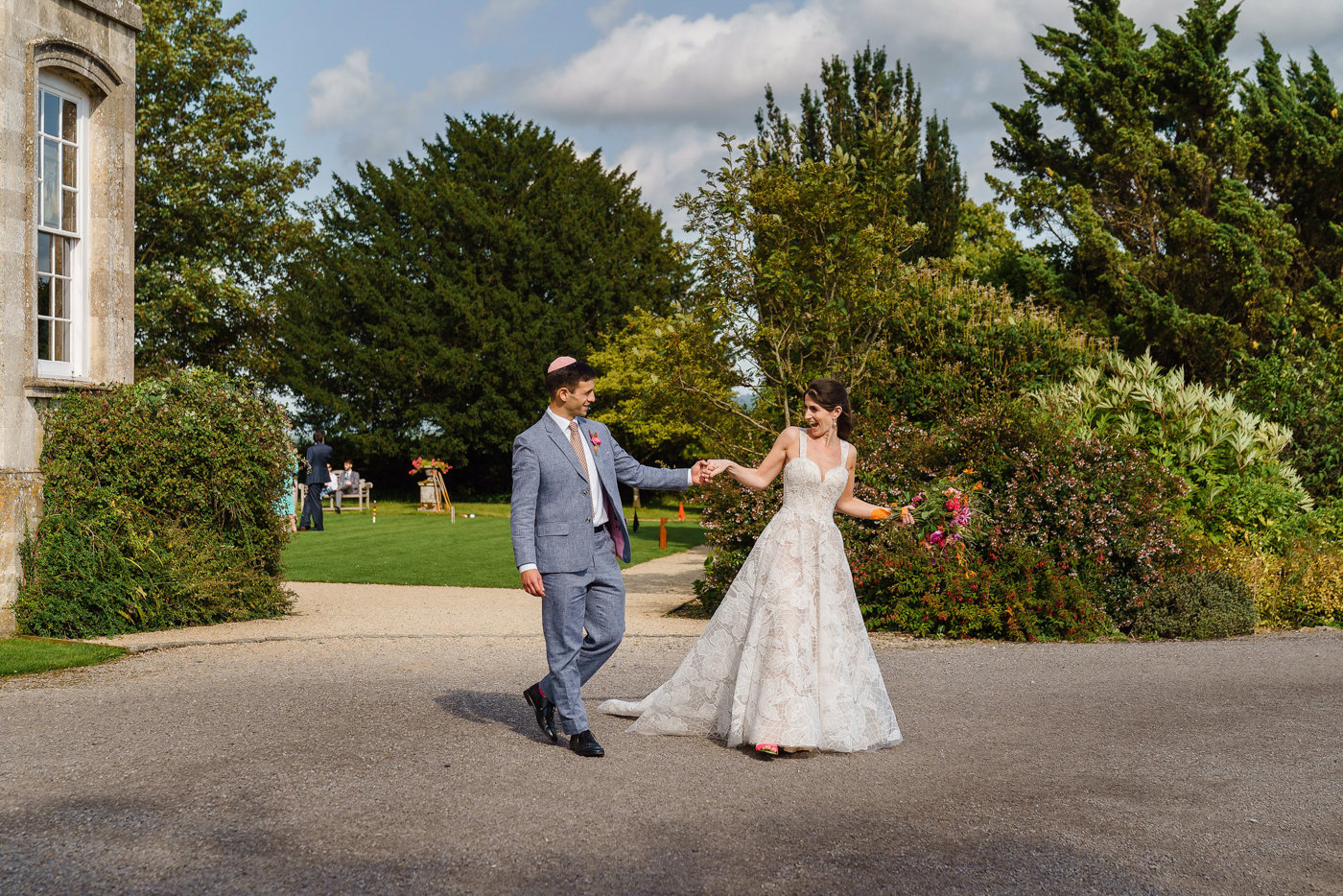 Jewish Bride And Groom Style1