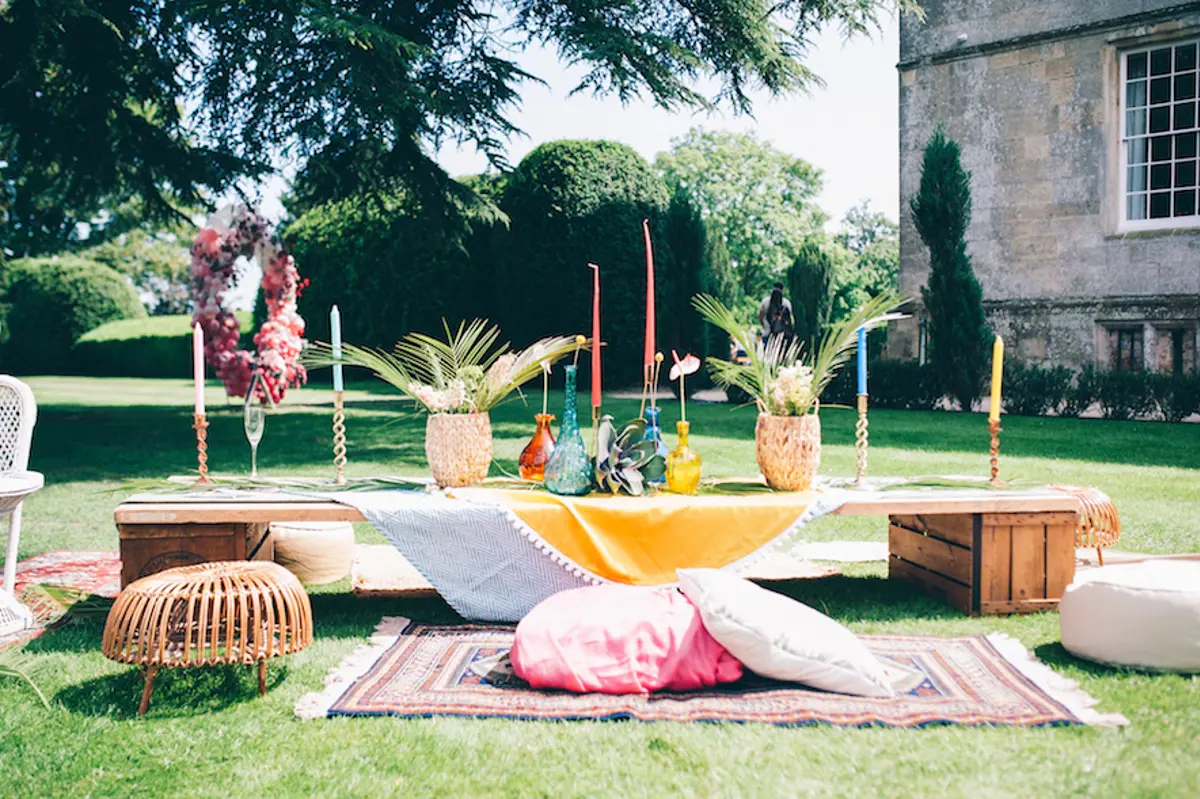 Summer Wedding Style 2019 Outside
