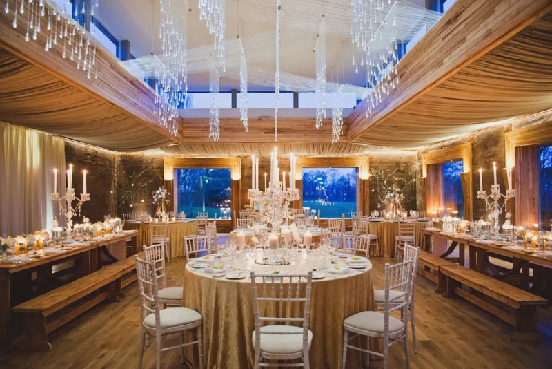 Laurapower Sequins Candles Winter Wedding