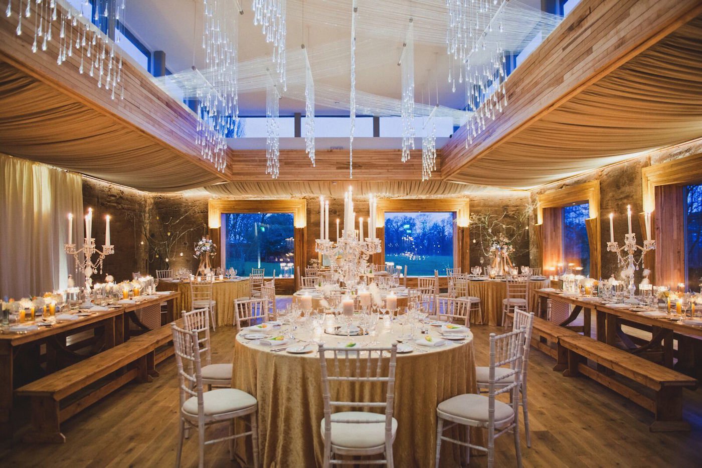 Laurapower Sequins Candles Winter Wedding