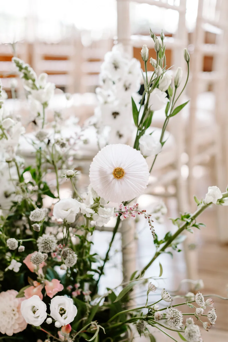 white wild wedding flowers for romantic styling